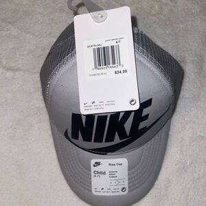 Nike Rise Trucker Cap